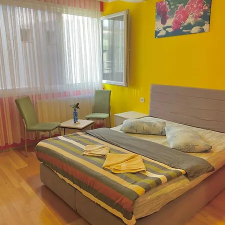 Kutlu Apartment *