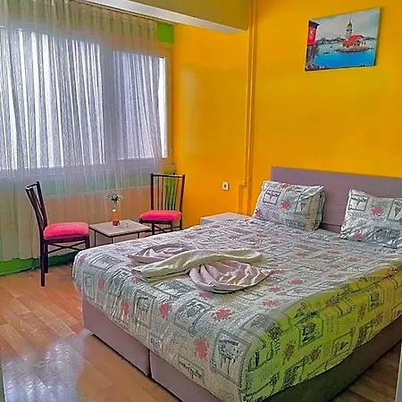 شقة Kutlu *